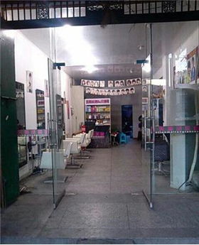 黃金地段美發(fā)店轉(zhuǎn)讓——緊鄰多家鞋廠，客源穩(wěn)定，商機(jī)無限
